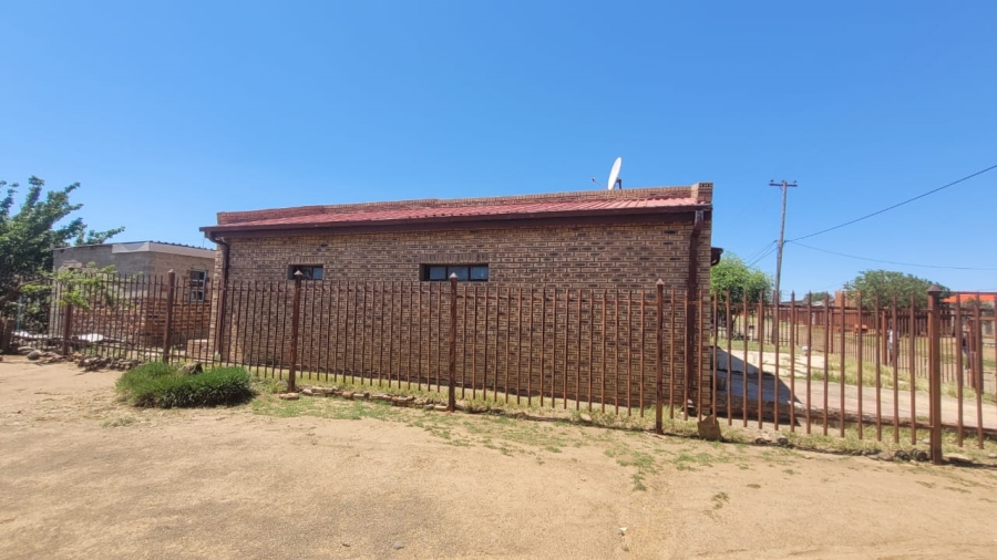 2 Bedroom Property for Sale in Botshabelo Free State